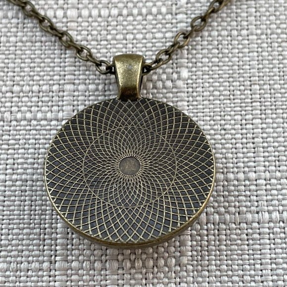 US Flag Necklace Bronze Tone Chain Fashion Patriot Jewelry Cabochon Pendant - Picture 6 of 7